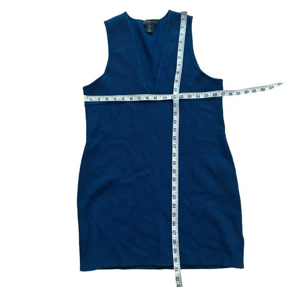 House of Harlow 1960 Ribbed Sleeveless Sweater Dress Size Large - Picture 4 of 8